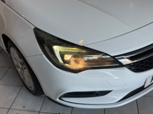 2017 Vauxhall Astra 1.4 I Turbo Sri in White — image 3