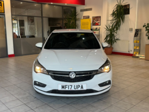 2017 Vauxhall Astra 1.4 I Turbo Sri in White — image 4