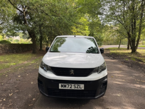 2022 Peugeot Partner Bluehdi Professional Premium Plus L1 in White — image 3