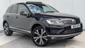 2016 Volkswagen Touareg 3.0 Tdi V6 Bluemotion Tech R-Line Tiptronic 4WD Euro 6 (s/s) 5dr in Black — image 3
