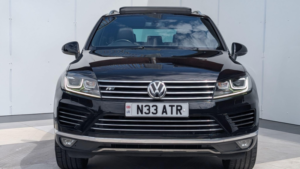 2016 Volkswagen Touareg 3.0 Tdi V6 Bluemotion Tech R-Line Tiptronic 4WD Euro 6 (s/s) 5dr in Black — image 4