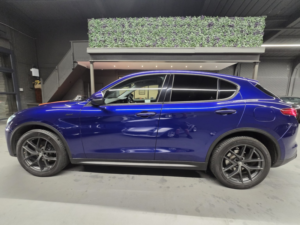 2022 Alfa Romeo Stelvio 2.0 2.0 Turbo Petrol 200hp AWD Sprint in Blue — image 4