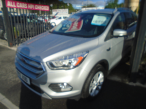 2017 Ford Kuga 1.5 Tdci Titanium SUV 5dr Diesel Manual Euro 6 (s/s) (120 Ps) in Silver — image 3