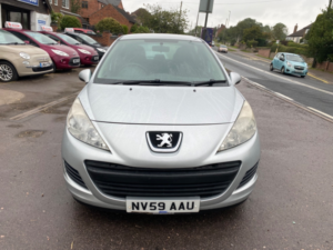2009 Peugeot 207 Urban 1.4 8v 5 Door **1 Previous Owner** in Silver — image 3