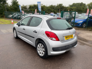 2009 Peugeot 207 Urban 1.4 8v 5 Door **1 Previous Owner** in Silver — image 6
