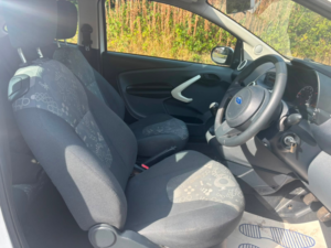 2012 Ford Ka 1.2 Edge Hatchback 3dr Petrol Manual Euro 5 (s/s) (69 Ps) in White — image 6