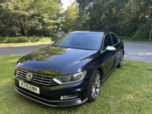 2015 Volkswagen Passat 2.0 Tdi Bluemotion Tech R-Line in Black — image 4