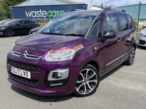 2017 Citroen C3 Picasso 1.6 Bluehdi Platinum in Purple — image 3