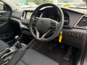 2018 Hyundai Tucson 1.7 Crdi Blue Drive Se Nav Euro 6 (s/s) 5dr in Grey — image 3