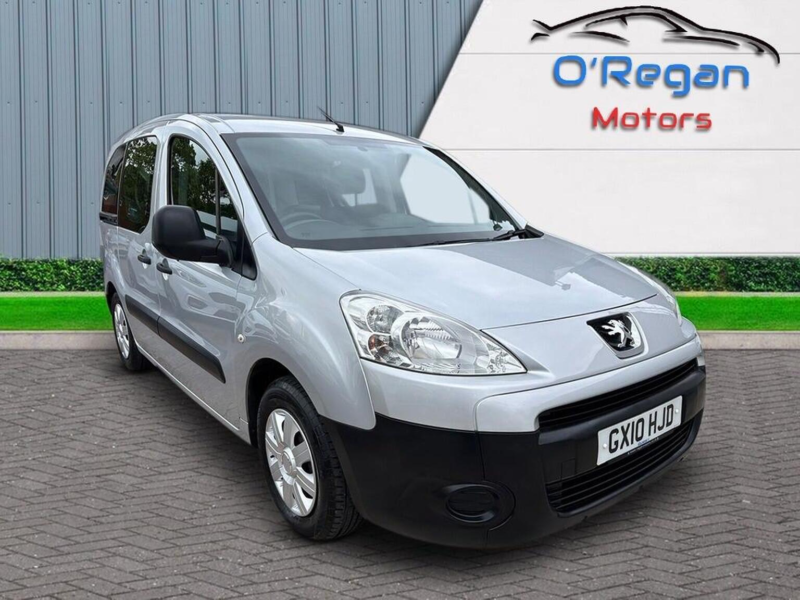 2010 Peugeot Partner Tepee 1.6 16v Tepee Urban 5dr in Silver — image 1