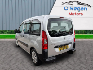 2010 Peugeot Partner Tepee 1.6 16v Tepee Urban 5dr in Silver — image 4