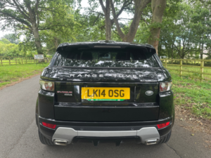 2014 Land Rover Range Rover Evoque 2.2 Sd4 Dynamic SUV 5dr Diesel Auto 4WD Euro 5 (s/s) (190 Ps) in Black — image 4