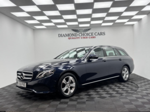 2016 Mercedes-Benz E Class 2.0 E220d Se in Blue — image 3