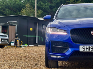 2019 Jaguar F-Pace 2.0 D180 R-Sport Auto AWD Euro 6 (s/s) 5dr in Blue — image 5