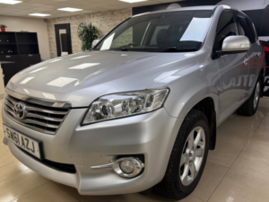 2011 Toyota Rav4 2.2 D-4d Xt-R SUV 5dr Diesel Manual 4WD Euro 5 (150 Ps) in Silver — image 2