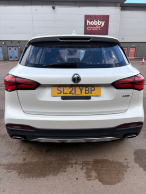 2021 MG MG Hs 1.5 T-Gdi Exclusive SUV 5dr Petrol Manual Euro 6 (s/s) (162 Ps) in White — image 4
