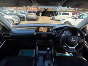 2013 Lexus Is 2.5 300h Se E-CVT Euro 5 (s/s) 4dr in White — image 2