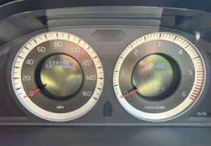 2010 Volvo Xc60 2.4 D5 Se Lux Geartronic AWD Euro 4 5dr in Bronze — image 5