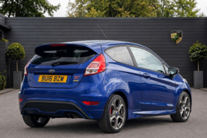 2016 Ford Fiesta 1.6t Ecoboost St-2 Euro 6 3dr in Blue — image 5