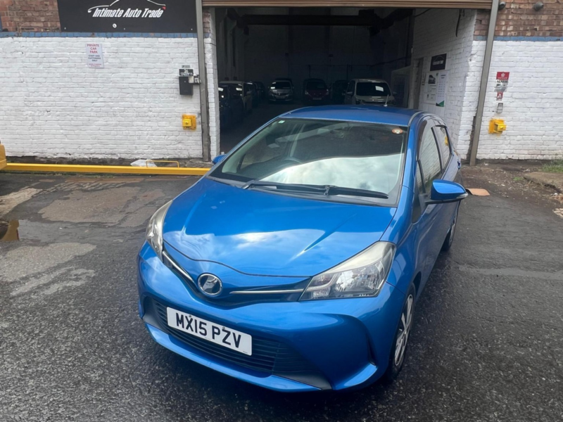 2015 Toyota Vitz 1.3 Petrol in Blue — image 1