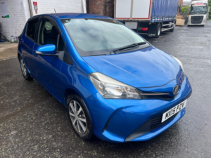 2015 Toyota Vitz 1.3 Petrol in Blue — image 3