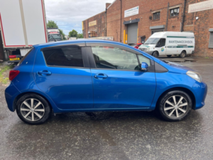 2015 Toyota Vitz 1.3 Petrol in Blue — image 4
