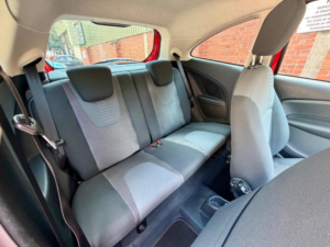 2013 Ford Ka 1.2 Zetec Euro 5 (s/s) 3dr in Red — image 4