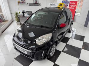 2013 Citroen C1 1.0i Connexion Euro 5 5dr in Black — image 6