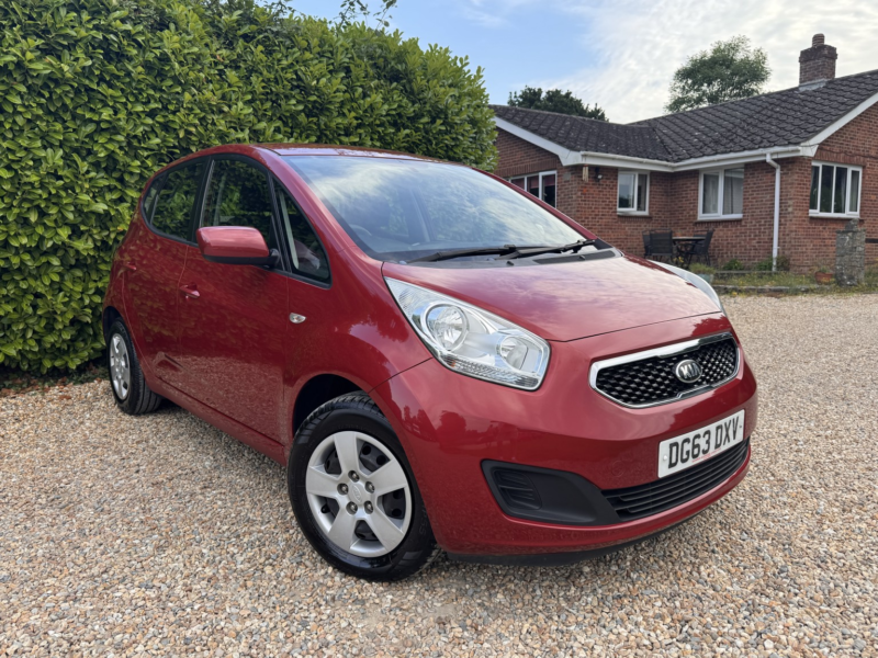 2013 Kia Venga 1.4 Crdi 1 in Red — image 1