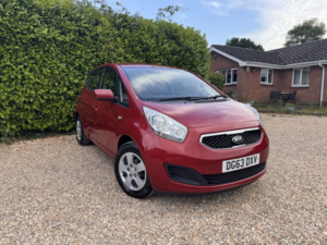 2013 Kia Venga 1.4 Crdi 1 in Red — image 2