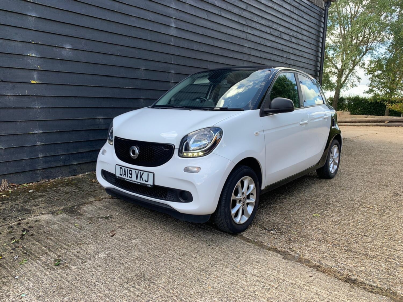 2019 Smart Forfour Hatchback (2014 - 2020) 1.0 Passion Euro 6 (s/s) 5dr A/c Manual in White — image 1