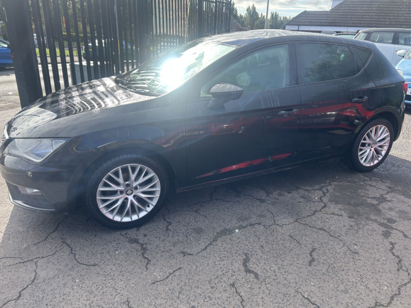 2017 SEAT Leon 1.2 Tsi Se Dynamic Technology in Black — image 1