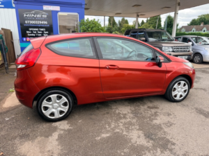 2010 Ford Fiesta 1.4 Tdci Edge Hatchback 3dr Diesel Manual (110 G/km, 67 Bhp) in Red — image 2
