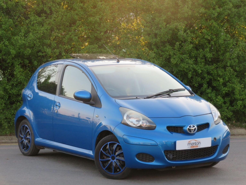 2010 Toyota Aygo 1.0 Vvt-I Blue Multimode Euro 5 5dr in Blue — image 1