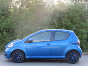 2010 Toyota Aygo 1.0 Vvt-I Blue Multimode Euro 5 5dr in Blue — image 5