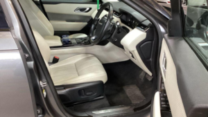 2019 Land Rover Range Rover Velar 2.0 D180 S Auto 4WD Euro 6 (s/s) 5dr in Grey — image 2
