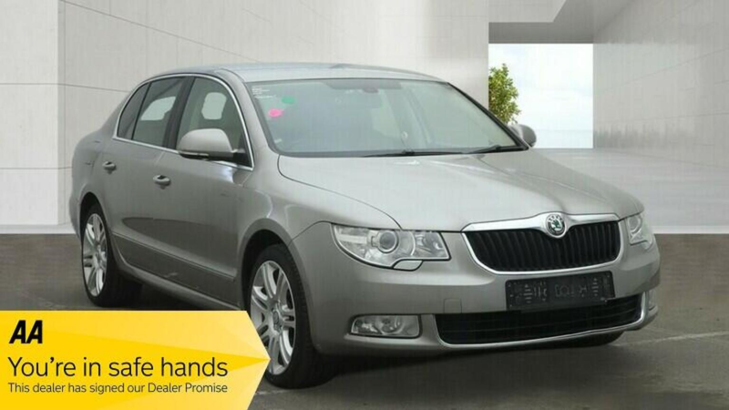 2012 Skoda Superb 2.0 Tdi Elegance DSG Euro 5 5dr in Beige — image 1