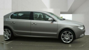 2012 Skoda Superb 2.0 Tdi Elegance DSG Euro 5 5dr in Beige — image 5