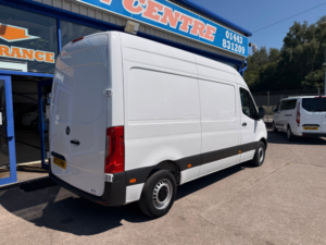2023 Mercedes-Benz Sprinter 2.0 315 Cdi Progressive Panel Van 5dr Diesel Manual Fwd L2 H2 Euro 6 150 Ps in White — image 6