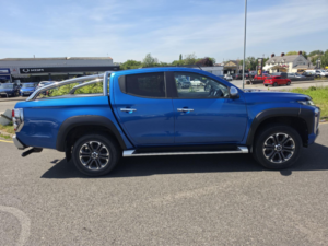 2020 Mitsubishi L200 2.2 Di-D Dc Barbarian X Auto 4WD Euro 6 (s/s) 4dr in Blue — image 2