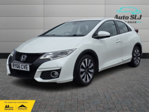 2017 Honda Civic 1.8 I-Vtec Se Plus in White — image 6