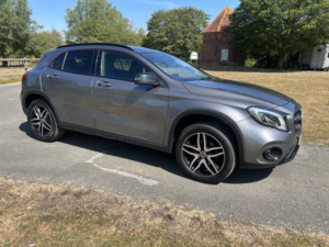 2019 Mercedes-Benz Gla 1.6 Petrol Gla 180 Urban Edition in Grey — image 3