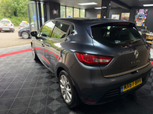 2017 Renault Clio 0.9 Tce Eco Dynamique Nav Hatchback 5dr Petrol Manual Euro 6 (s/s) (90 Ps) in Grey — image 5