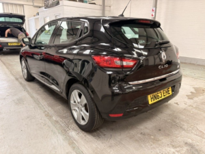 2013 Renault Clio 1.2 16v Dynamique Medianav in Black — image 3