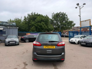 2016 Ford Grand C-Max 1.5 Tdci Zetec Euro 6 (s/s) 5dr in Grey — image 5