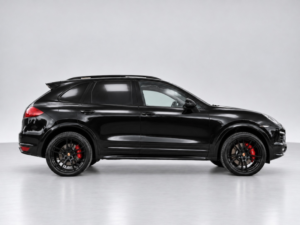 2013 Porsche Cayenne 4.8t V8 Turbo S Tiptronics 4WD Euro 5 (s/s) 5dr in Black — image 5