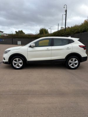 2018 Nissan Qashqai 1.5 Dci Acenta Premium SUV 5dr Diesel Manual Euro 6 (s/s) (115 Ps) in White — image 2