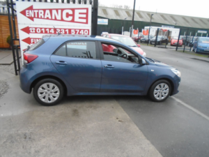 2017 Kia Rio 1.4 Crdi 1 Hatchback 5dr Diesel Manual Euro 6 (s/s) (76 Bhp) in Blue — image 4