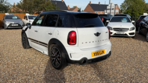 2014 MINI Countryman 1.6 John Cooper Works Auto All4 Euro 5 5dr in White — image 4