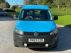 2013 Volkswagen Caddy 1.6 Tdi C20 Startline L1 H1 4dr in Blue — image 2